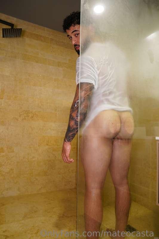 What do you like to suck more? Ass or cock? 🍆🔥🍑
Que te gusta..