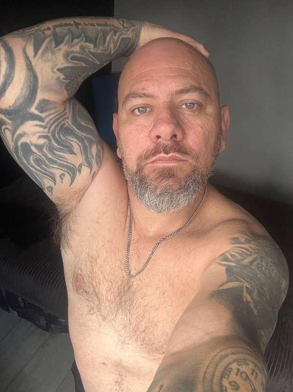 FREE subscription, free, free with gifts, a big, fat cock to..