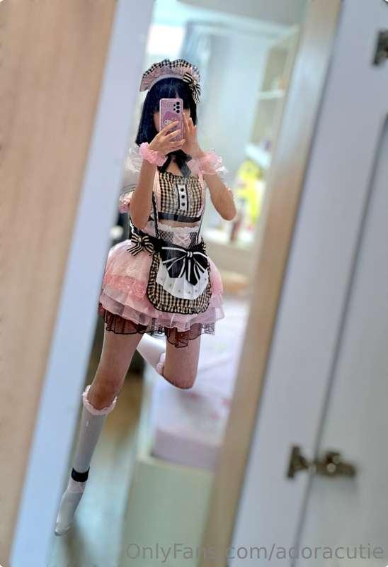 Maid costume 🩷🪽 Unlock 🔓 more pics in pm 🩷