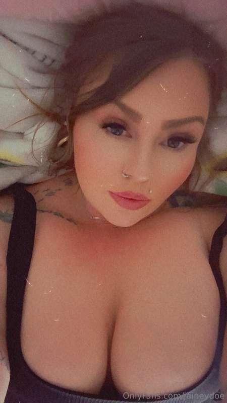 Hello my babies! I took a break, but I’m back and more conte..