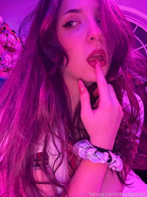 pov: you tried looking up my skirt so now i'm giving you a show 🫣❤️

[photo set!]


#fyp #lewd #nude #lewds #selfie #erotic #girlnextdoor #schoolgirl #ddlg #innocent #petite #sexy #pussy #lingerie #ass #curvy 