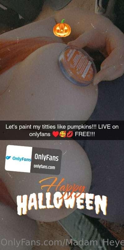 LIVE PAINTING MY TITTIES LIKE PUMPKINS!! JOIN HERE https://o..
