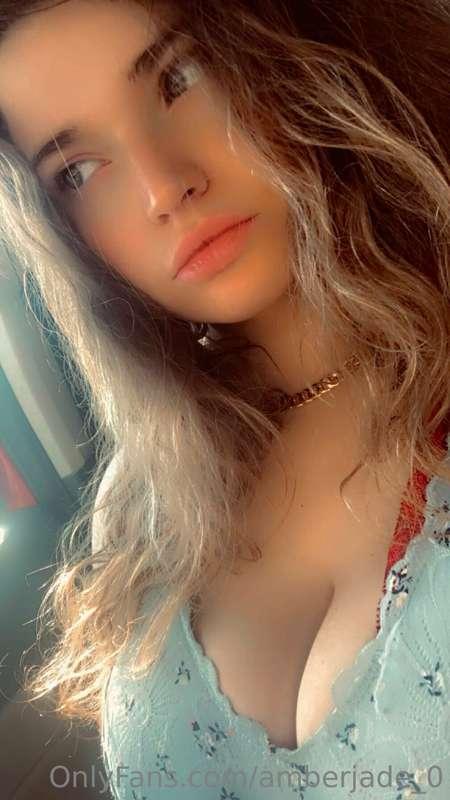 IM BACK 😉🥰
Like and comment and I’ll send you something HOT ..