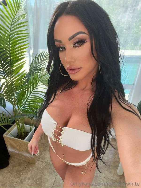 Shot a new podcast today and did some fucking on it 😈 coming..