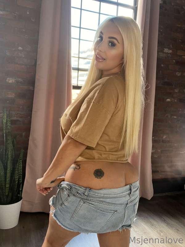 Should I even bother zipping these up?😉