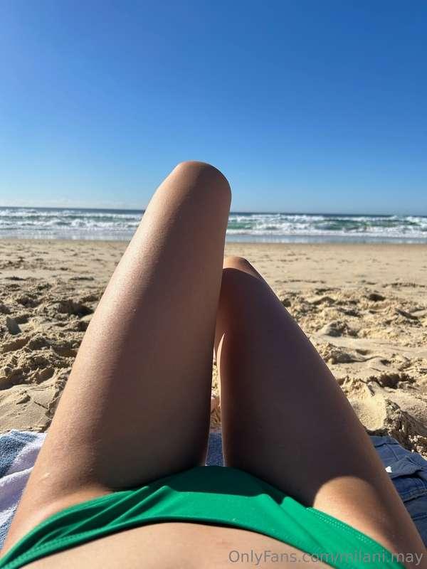 put some tanning lotion me? 💓