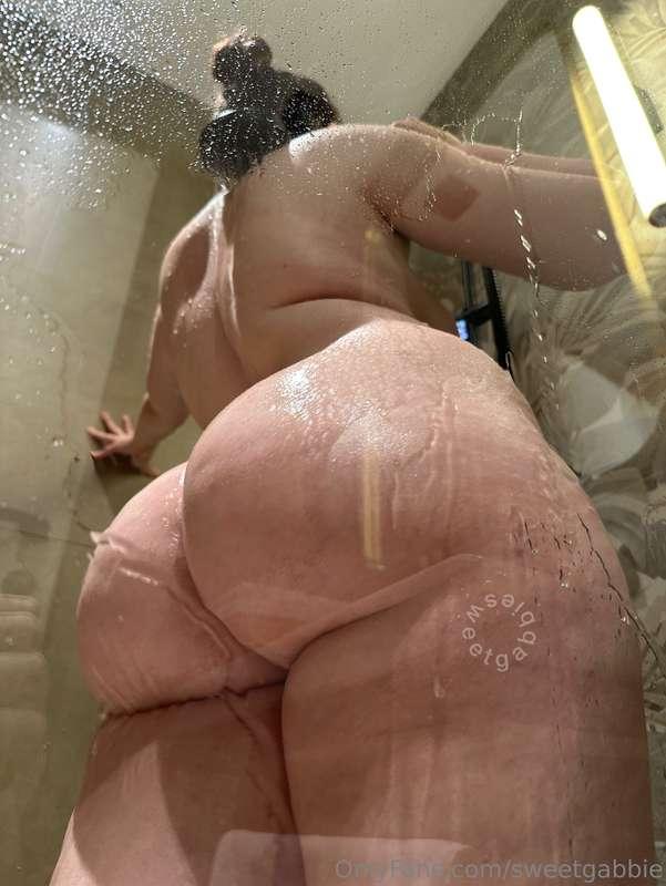 Facesitting in the shower is definitely on my bucket list 😉