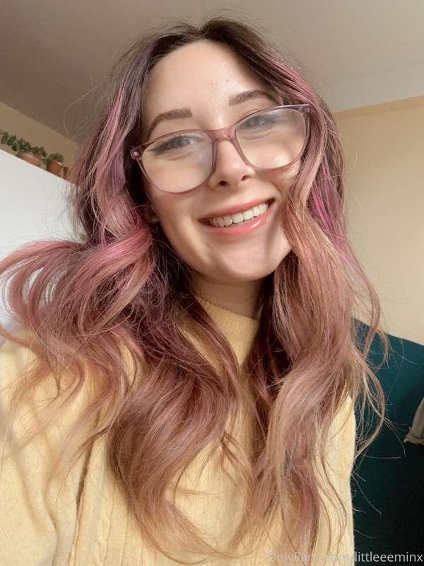 Going apple picking today!!! I can be wholesome too 🥰