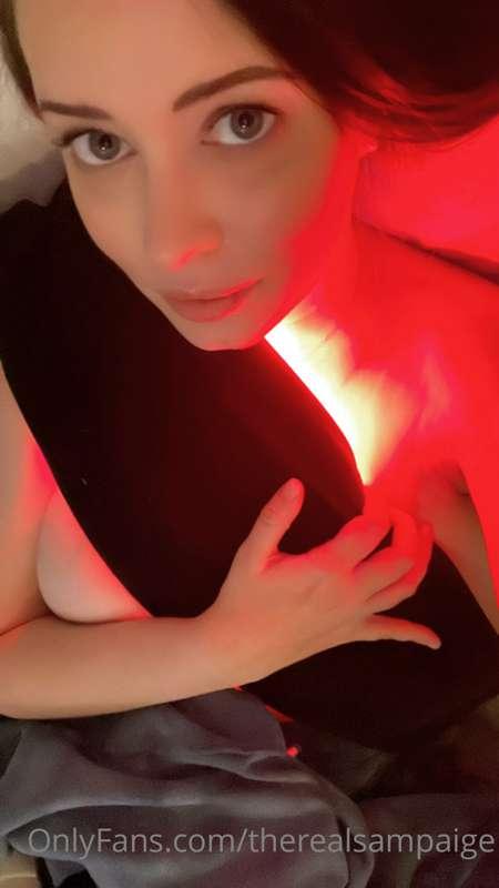 Receiving some red light therapy today.