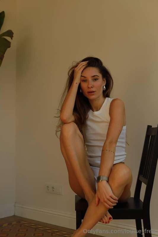 She is a REAL teacher🥵 @hannaxs and she can teach you someth..