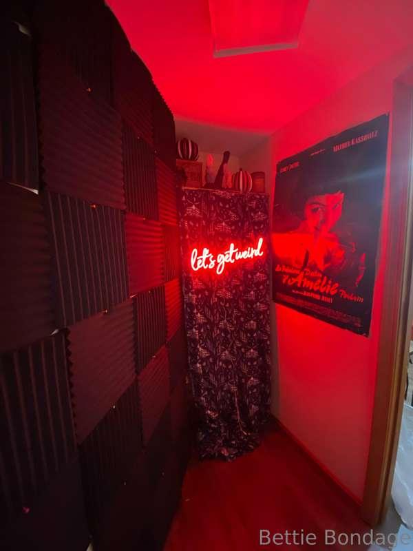 More work to do but podcast studio is taking form! 
Filming ..