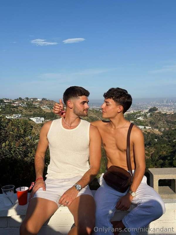 Had the BEST time ever at WeHo Pride last weekend!!! 🏳️‍🌈Abs..