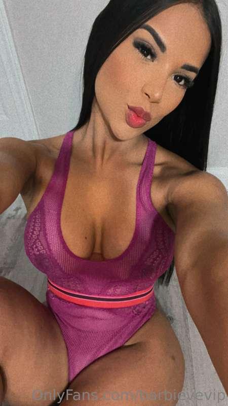 Mami rica has a surprise for you....
btw....should I go live..