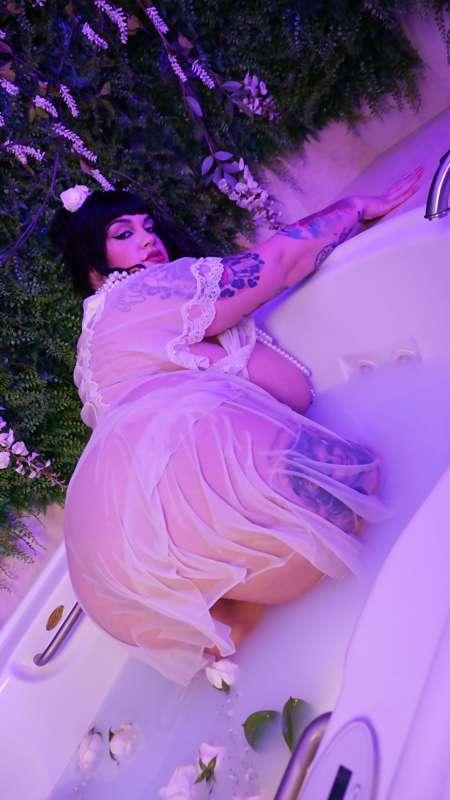 marilynmilkedme image #28