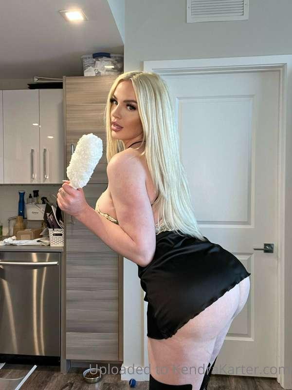 Ooops!!! I made a mess 😝 Watch me clean it up daddy