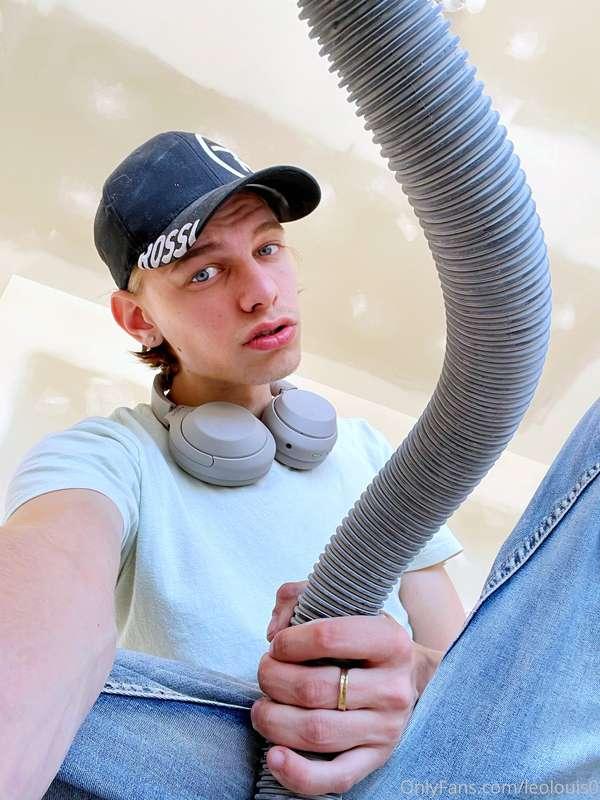 Be my vacuum cleaner?🤔