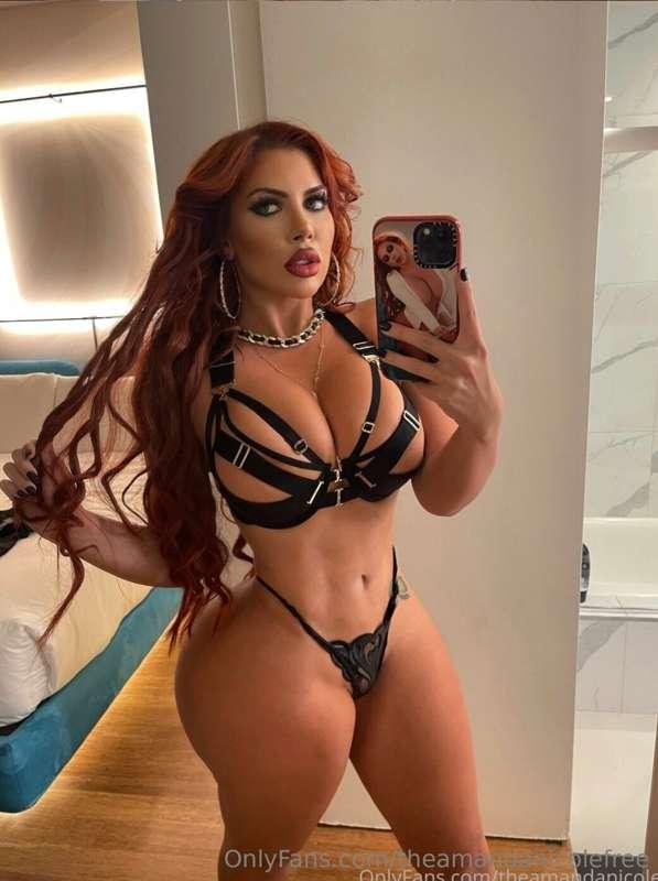 ### DM me a '🖤' if my titties look good in this bra and I'll..