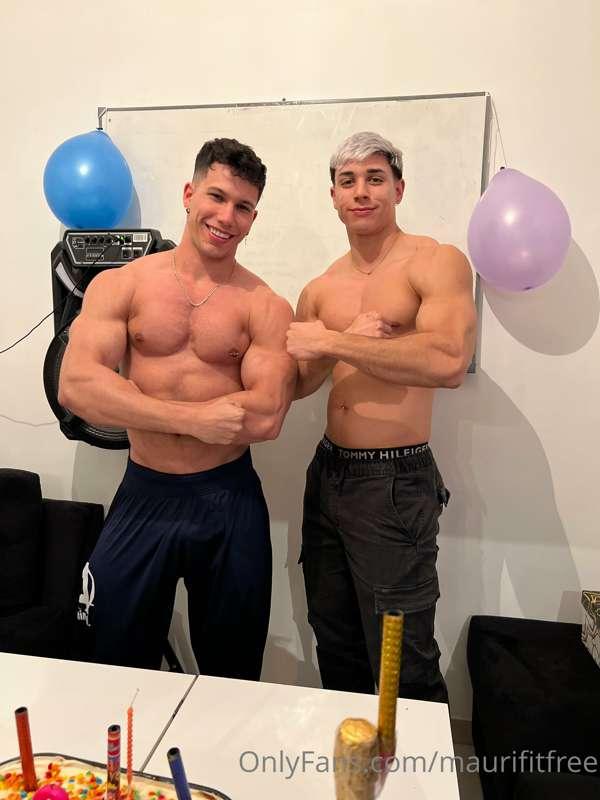 Gym bros 💪🏻❤️🔞

@nastacioxxfree @nastacioxxx