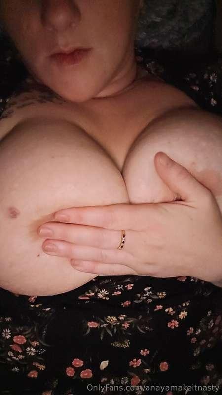 The girls need some attention!!! Tips for Tits🤑🤑🤑