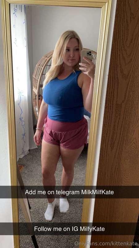 Sexting & video calls are now available! Calls start at $250..