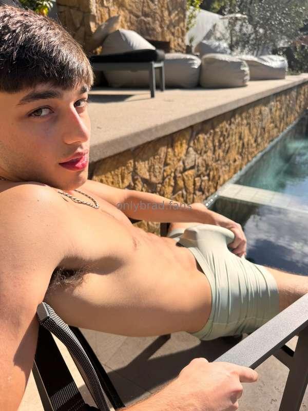 wanna take a dip? the water’s perfect today 
