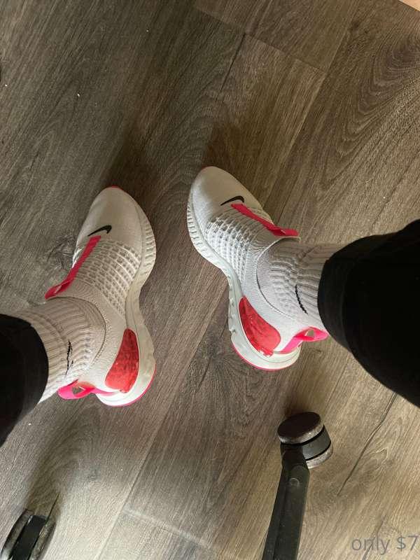 Love that you can see the outline of my feet in these :)