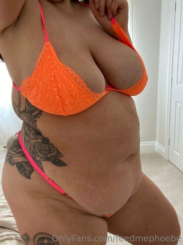 feedmephoebe image #2