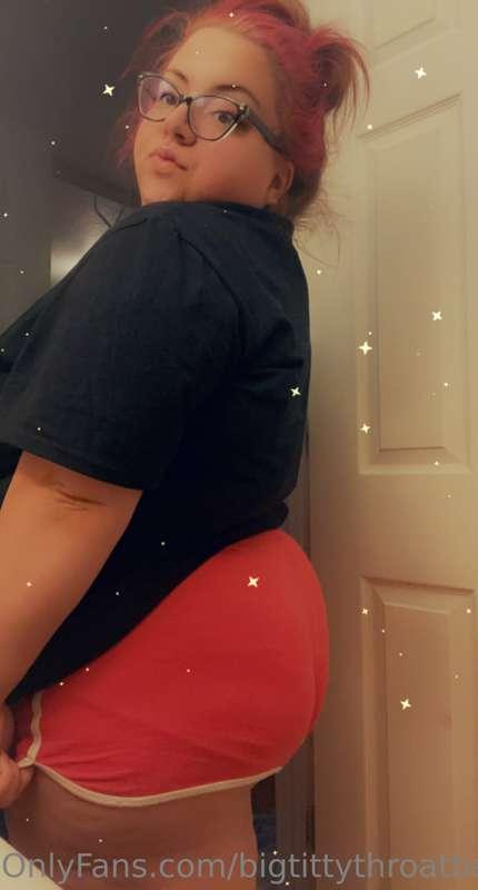 Paid page 45% off 💞 go get it 😘
Onlyfans.com/bigtittythroatb..