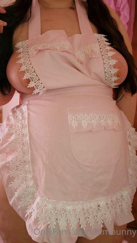 hungry pregnant housewife feels 💕