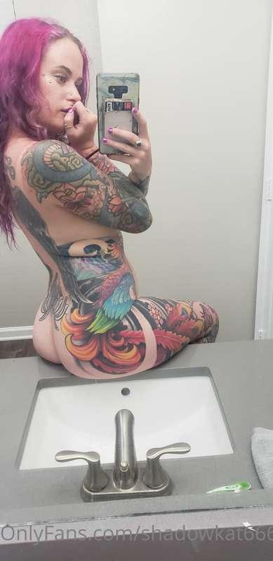 Another day, another ass on the bathroom counter shot. Love ..