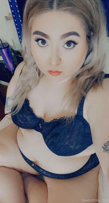 Dm me back babe 🙈