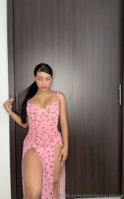 every inch of this dress screams trouble.. just like me 💋