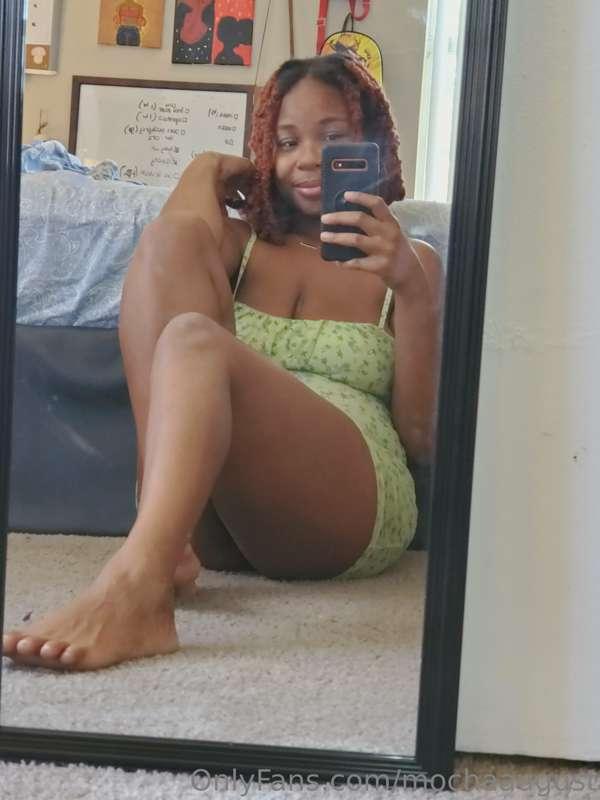 There's nothing better than showing off my body to you 🥺🤤