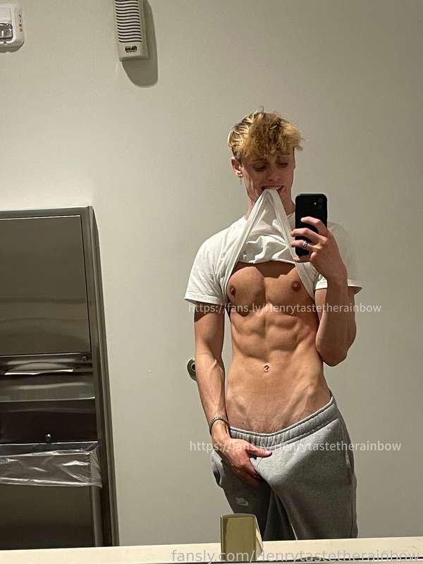 henrytastetherainbow image #1