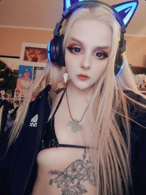 faith_chan image #1
