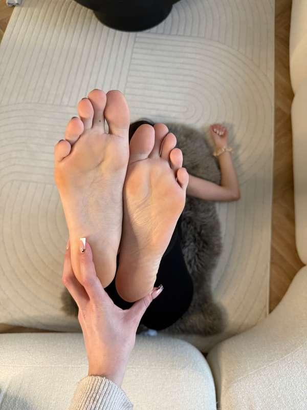 Big close up Photo set for weekend 🤍 have a good one 💋