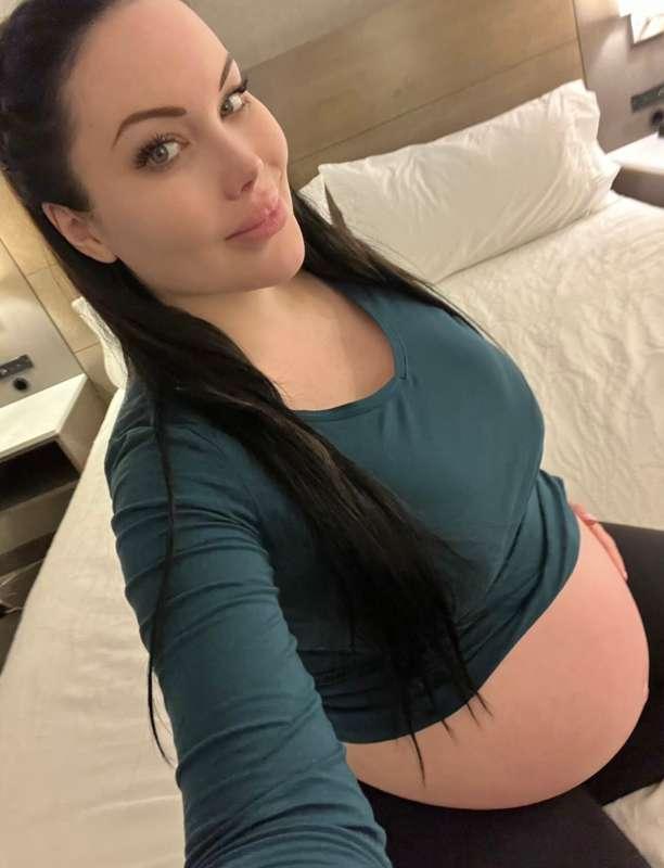 Just a cute look 🤰