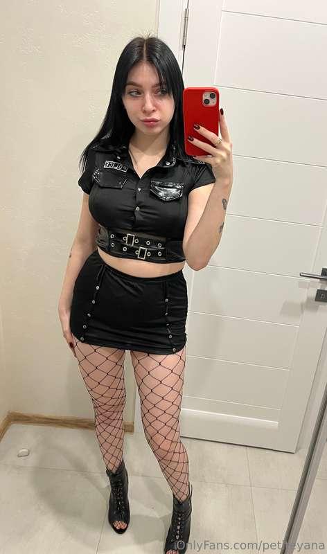 Have you ever been in handcuffs before? 😈