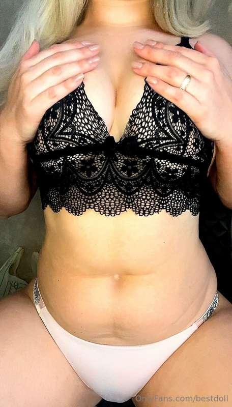 Would you fuck me right here?🔥