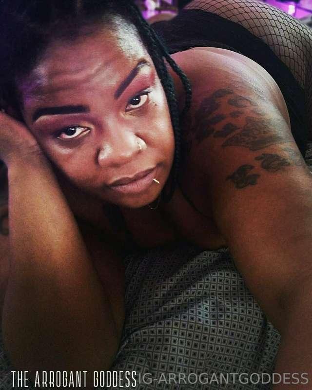 Come here 👇🏾https://onlyfans.com/arrogantgoddess