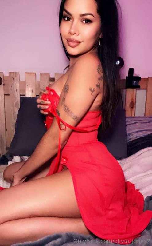 Daddy I'm wearing hot lingerie for you😈😏 I'll wait for you i..
