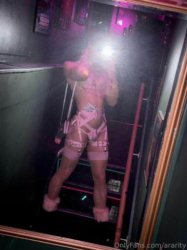 💸 Would you slip dollar bills into my stripper outfit? 💸