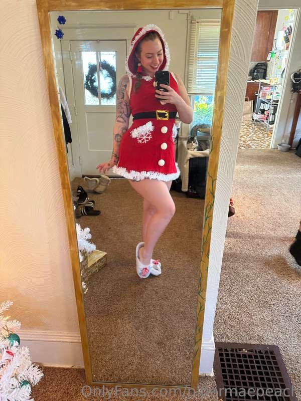 merry Christmas from your little misses 😘 
If you are lucky ..