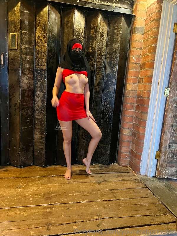 Are you spending your Saturday night jerking over me?🍆💦