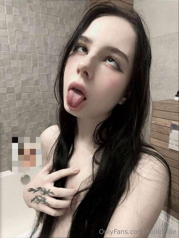 FREE ACCOUNT 🎊✅ANAL QUEEN✅ 🎊 @hina_vip is a nymphomaniac bea..