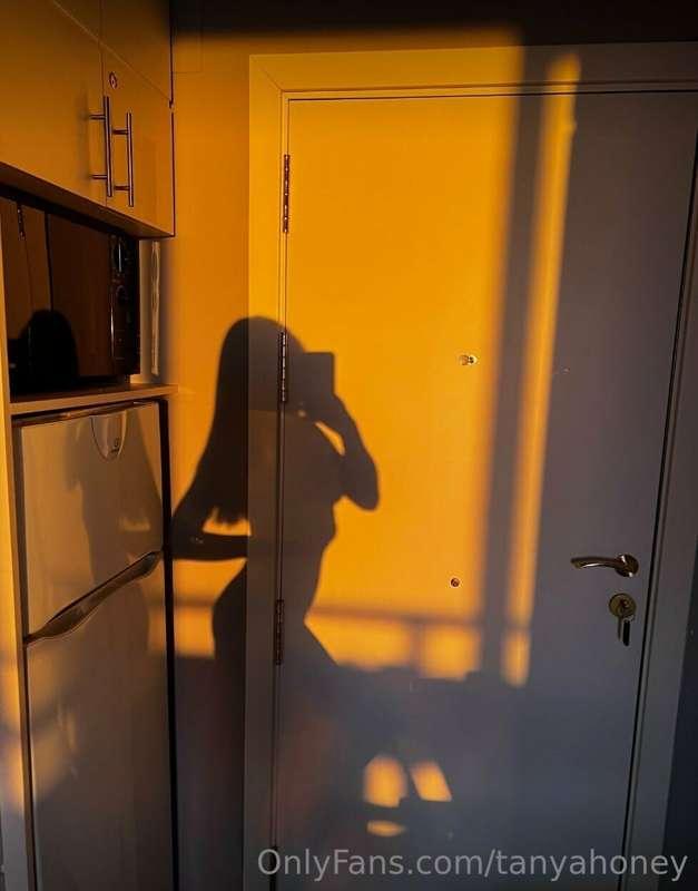 Imagine your silhouette beside me  🥺