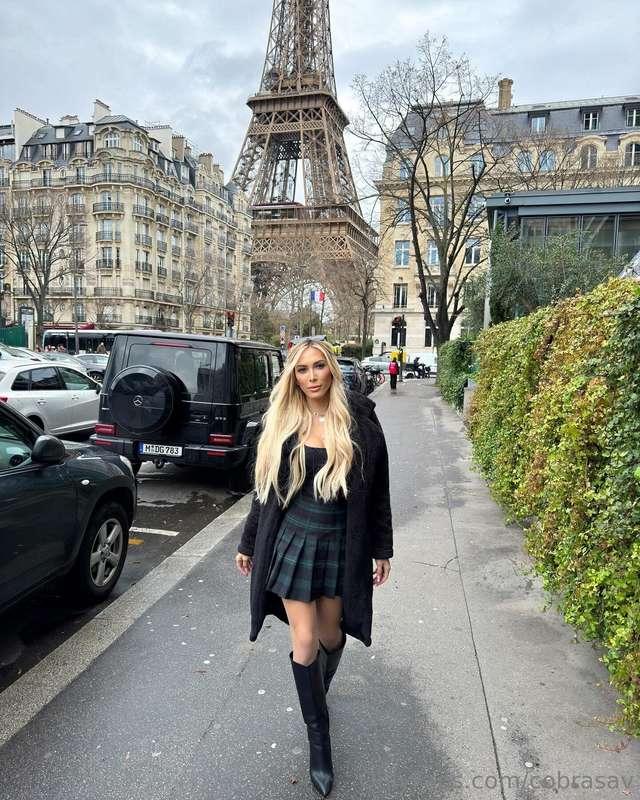 DM me what you find the most attractive on a women…