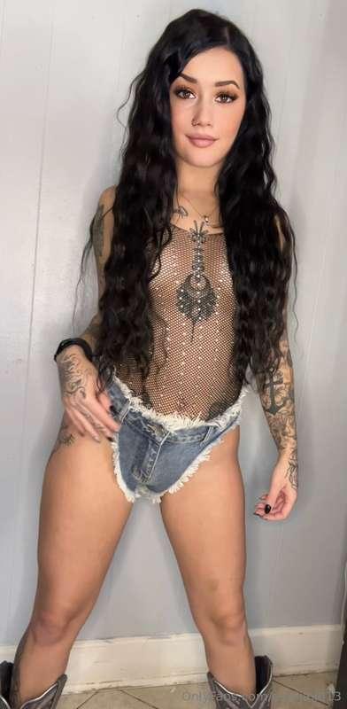 Black solo fish net bundle!  Watch me use my vibrator and cu..