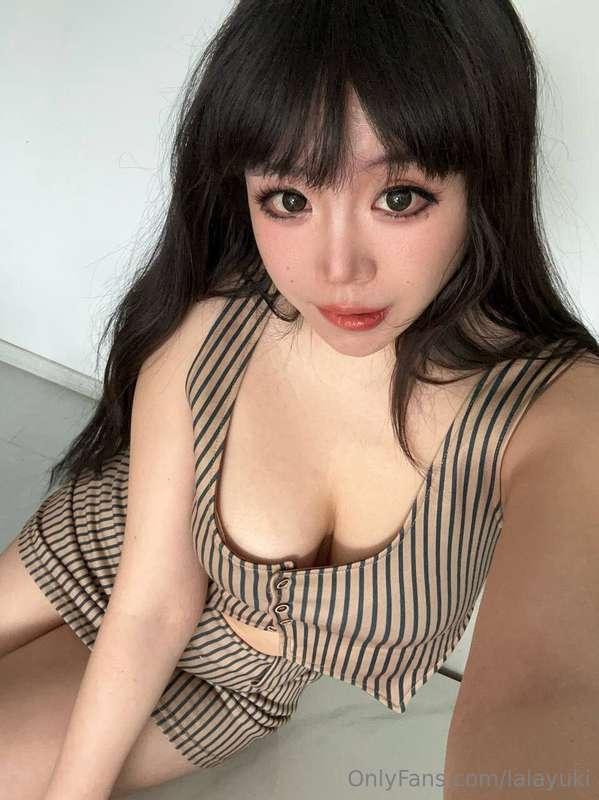 sensei can see you heh, naughty students will be punished! 😘