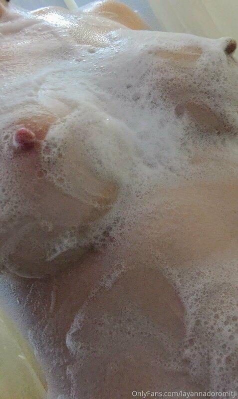 Bubbles all over, want to come join me? ?